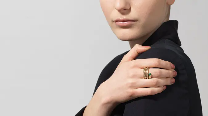 Pulseras y <br>  Brazaletes